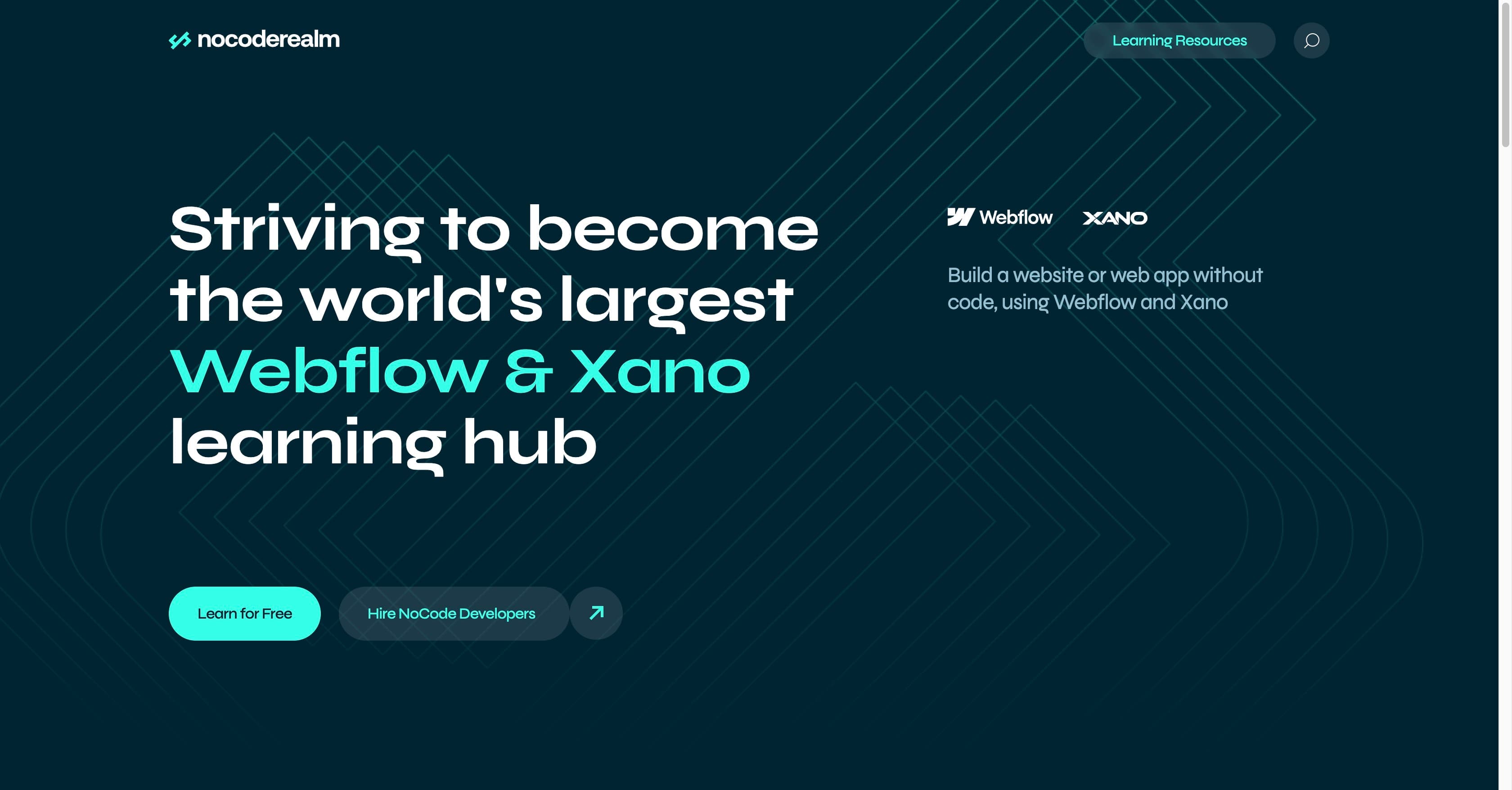 NoCode Realm website homepage with educational content layout